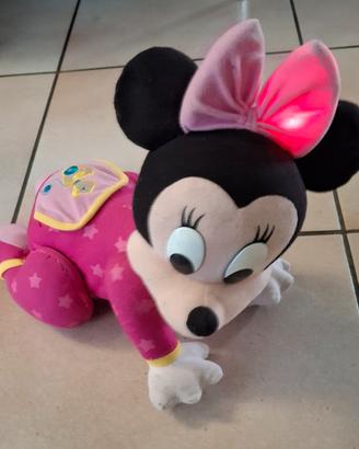 peluche Minni che gattona 