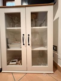 Mobile con ante a vetro Ikea SKRUVBY