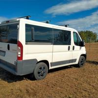 Peugeot boxer 9 posti 