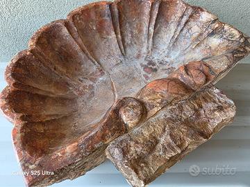 acquasantiera scultura in marmo