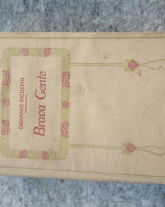 Vecchio libro