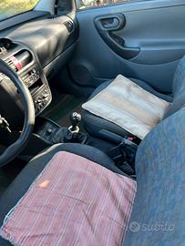 Opel corsa 1000 abenzina