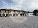 casale-rustico-a-massanzago-con-ampio-terreno-e-de