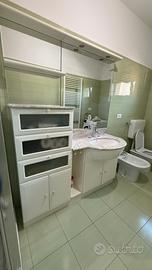 Arredo bagno lavandino-specchio-mobili