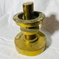 Antico candeliere in ottone