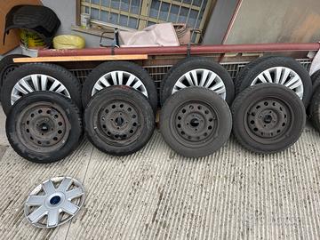 Set 4 gomme piu 4 cerchi 165/65 r13 trattabili
