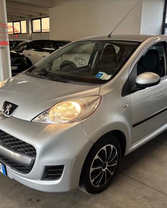 Peugeot 107 1.0 BENZINA 5 porte - OK NEOPATENTATI 