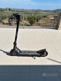 Monopattino ducati