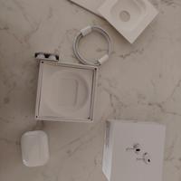 Apple AirPods Pro 2 (seconda generazione) 