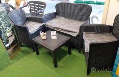 SET NUOVO EFFETTO RATTAN con cuscini