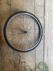 Copertone con cerchio 26