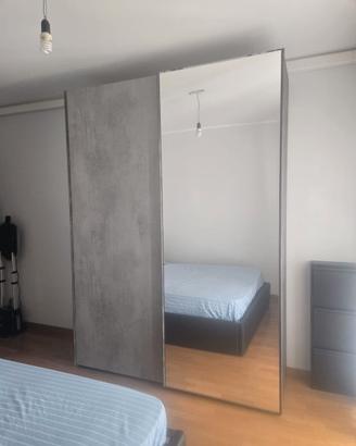 Armadio 2 ante scorrevoli (180 cm con specchio )