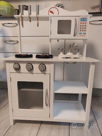 cucina giocattolo bianca