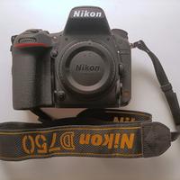 Nikon D750. COME NUOVA.