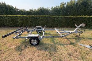 Carrello porta barca bipi Ellebi 1000 Kg