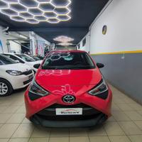 Toyota Aygo Connect 1.0 VVT-i 72 CV 5 porte x-fun 