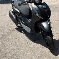 Beverly deep black 400