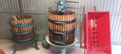 Torchi , raspatrice e tini per vino