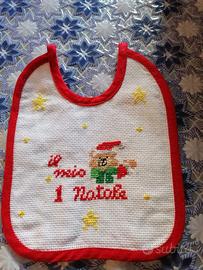 Bavaglino ricamato “Il mio 1° Natale” fatto a mano