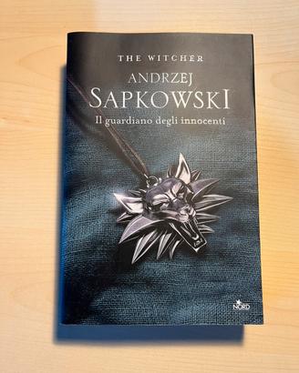 Libro The witcher il guardiano degli innocenti