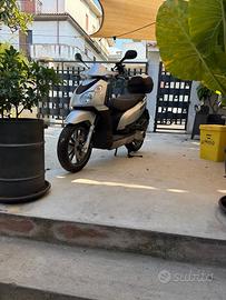 Piaggio Carnaby 200I ES
