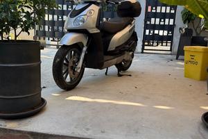 Piaggio Carnaby 200I ES