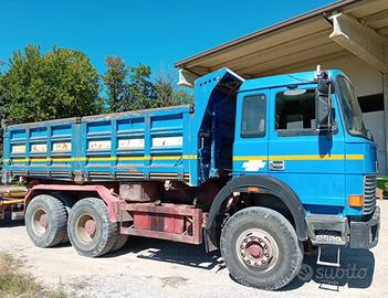 Camion Iveco 3 assi 330 36