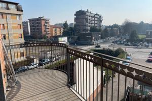 Si affitta elegante e luminoso appartamento