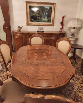 tavolo più sei sedie e credenza