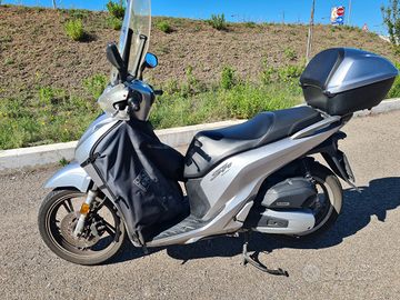 Scooter Honda SH150i ABS grigio