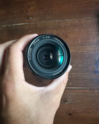 Nikon Nikkor 28mm f/3.5