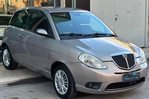 Lancia Ypsilon 1.3 MJT 75 CV ok neopatentati