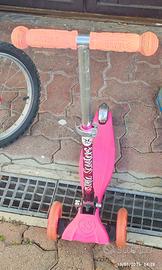 Monopattino a 3 Ruote 