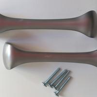 Coppia di maniglie in acciaio pieno