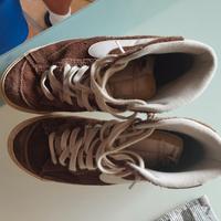 SCARPE NIKE SCAMOSCIATE TIPO VINTAGE!!