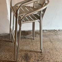 2 sgabelli in acciaio