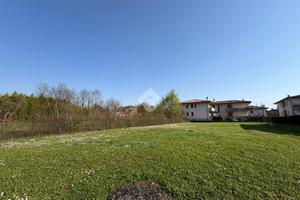 TER. RESIDENZIALE A MUSSOLENTE