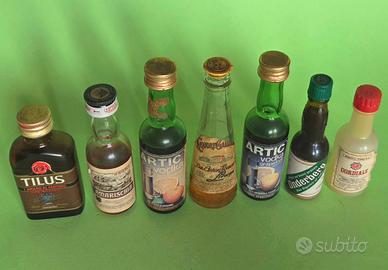 Lotto 7 Bottigliette Vintage Liquori Mignon