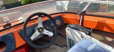 Plastimare con motore incluso