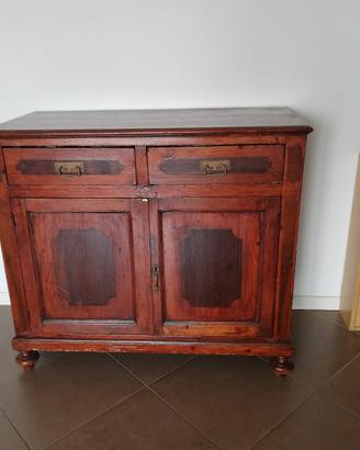 piccola credenza antica 