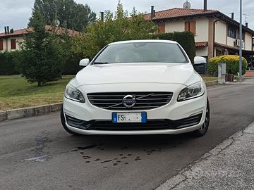 Volvo V60 d2 Dinamic 120cv turbo diesel