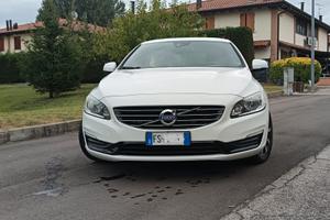 Volvo V60 d2 Dinamic 120cv turbo diesel