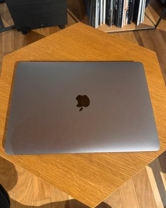 MacBook Pro 13" M1 (2020) – 8GB RAM / [256] GB