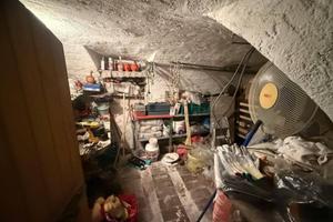 Immobile in asta di 225 m² con più di 5 locali a V