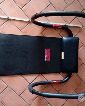 Tappetino con manubrio per addominali.