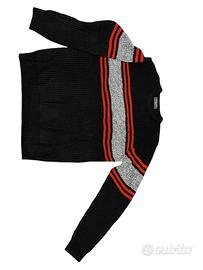 Maglione di lana con particolarità