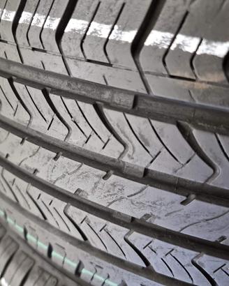 4 Pneumatici 215/55 R18 Maxxis Bravo Hp M+S
