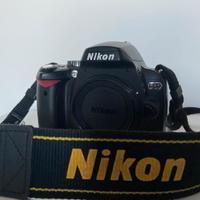 Nikon d60 body con 2 batterie