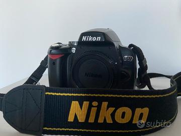 Nikon d60 body con 2 batterie