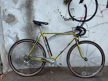 Gravel su base vintage